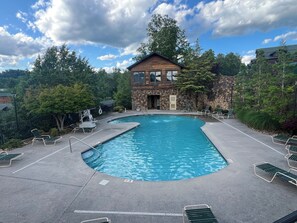 Outdoor pool - Mountain Views!! 3 King Suites! Hot Tub+Game Rm+Theater Rm! 2 miles to Downtown (Gatlinburg)