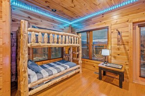 4 sovrum, strykjärn/strykbräda, gratis wi-fi och sängkläder