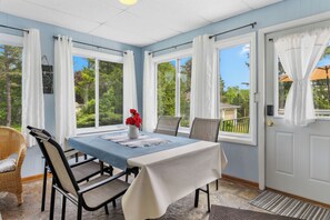 Dining - Coral Hill Cottage, Ephraim (Ephraim)