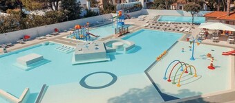 The Charming Marina Village Tipo 3-3 Bedroom Villa 6 Persons