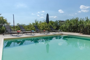 Villa | Piscine | Piscine couverte, piscine extérieure