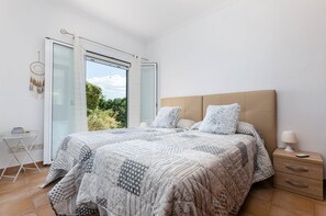 Villa | 2 chambres, fer et planche à repasser