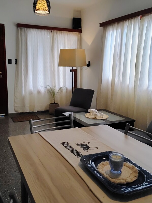 Dining - A lo de Pepa - Full house, temporary family rental, in the Uco Valley (Tupungato)