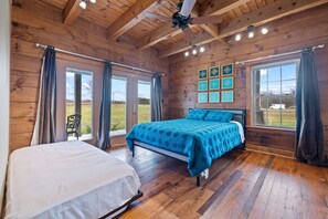 4 chambres, fer et planche à repasser, Wi-Fi, literie fournie