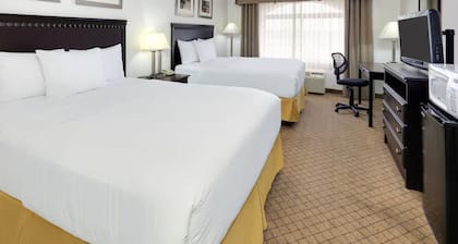 CASH REWARDS INN & SUITES