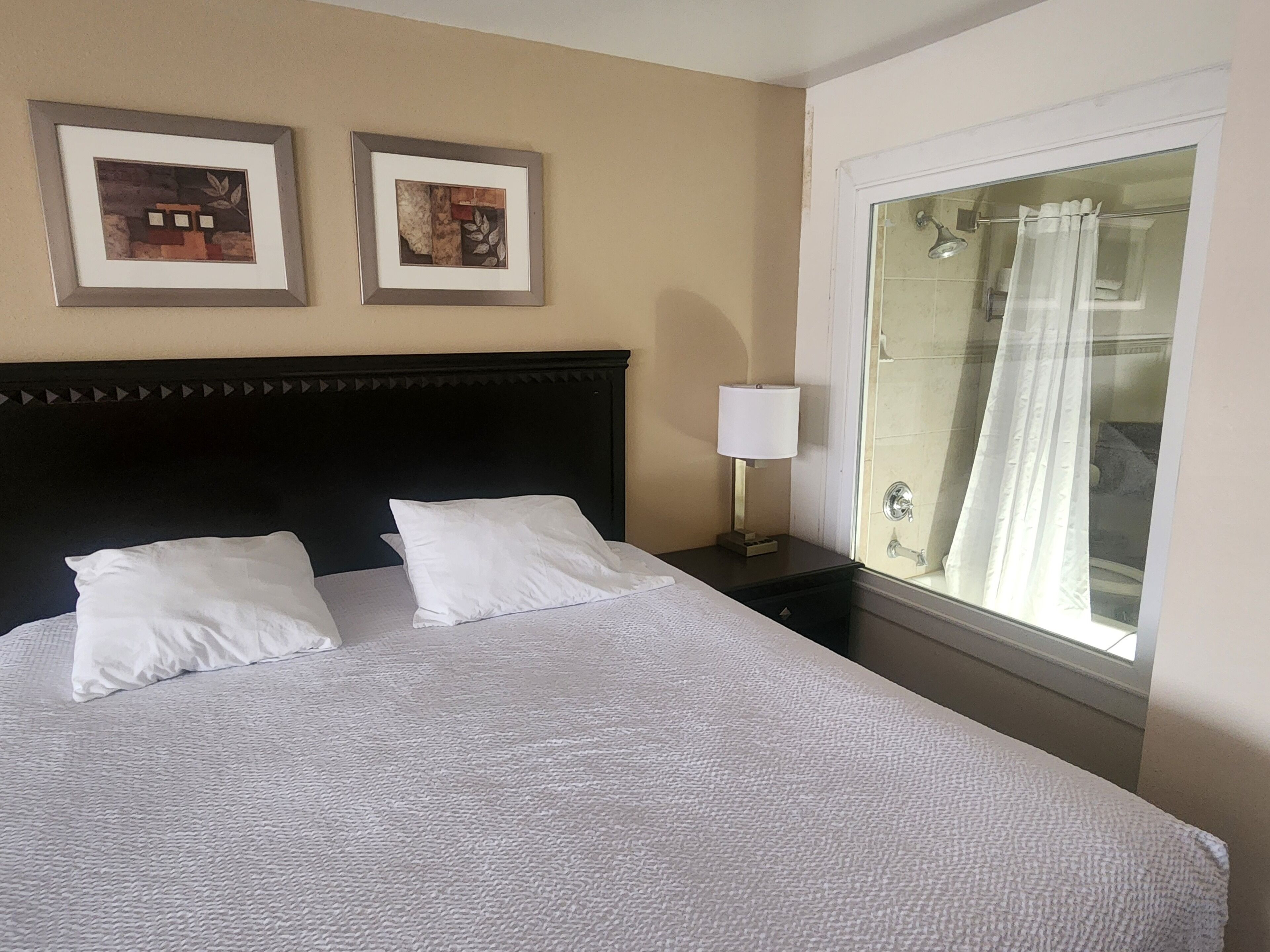 Foto - CASH REWARDS INN & SUITEs