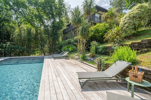 Outdoor pool, a heated pool