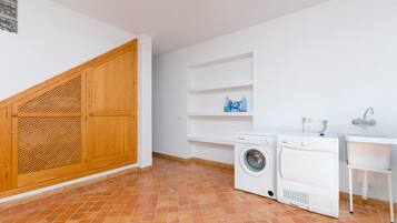 Villa | Interior