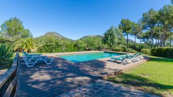 Villa | Pool | Indoor pool, outdoor pool