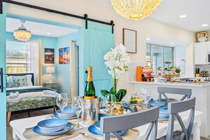 Dining - Tropic Htd Pool Home Lanai, Billiards, Ping Pong (Boynton Beach)