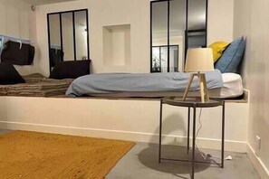 4 bedrooms, iron/ironing board, travel crib, WiFi