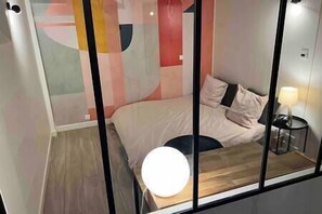4 bedrooms, iron/ironing board, travel crib, WiFi