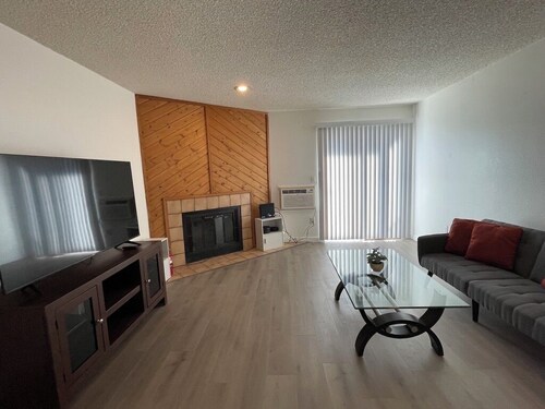 Newly remodeled condo for travel professionals and interns