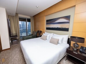 1 chambre, coffres-forts dans les chambres, fer et planche à repasser