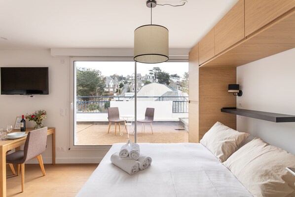 Wi-Fi gratuit, draps fournis