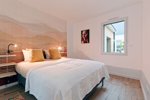 4 chambres, fer et planche à repasser, Wi-Fi gratuit, draps fournis