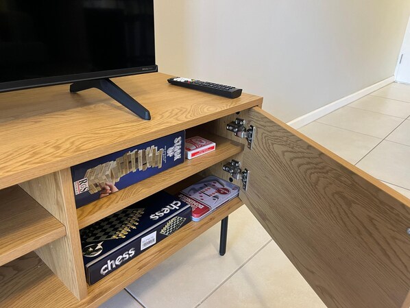 Game room - Cozy Apartment in Brackenfell, CapeTown, South Africa (Cape Town)