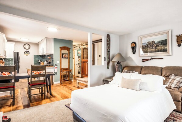 1 bedroom, iron/ironing board, WiFi, bed sheets