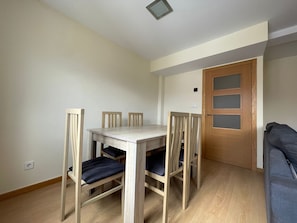 Dining - Apartment in Ourense Near City Center (Ourense)