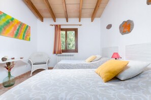 Villa | 3 slaapkamers, individueel gemeubileerd, een strijkplank/strijkijzer