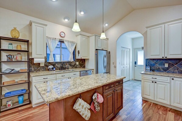 Fridge, microwave, oven, dishwasher