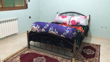 2 slaapkamers, een strijkplank/strijkijzer, wifi, beddengoed