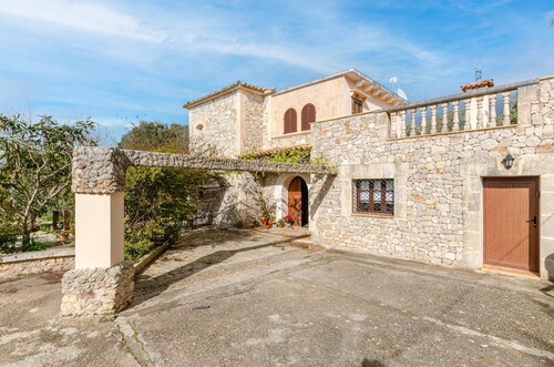 Villa in Arta With Private Pool