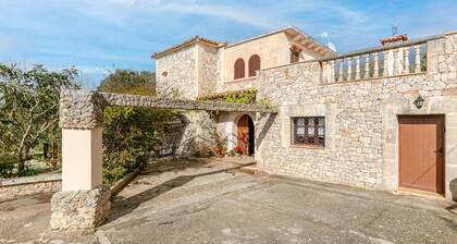 Villa in Arta With Private Pool