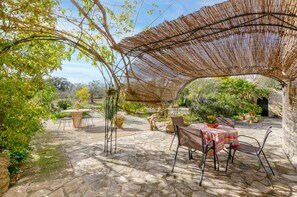 Villa | Outdoor dining - Villa in Arta With Private Pool (Arta)