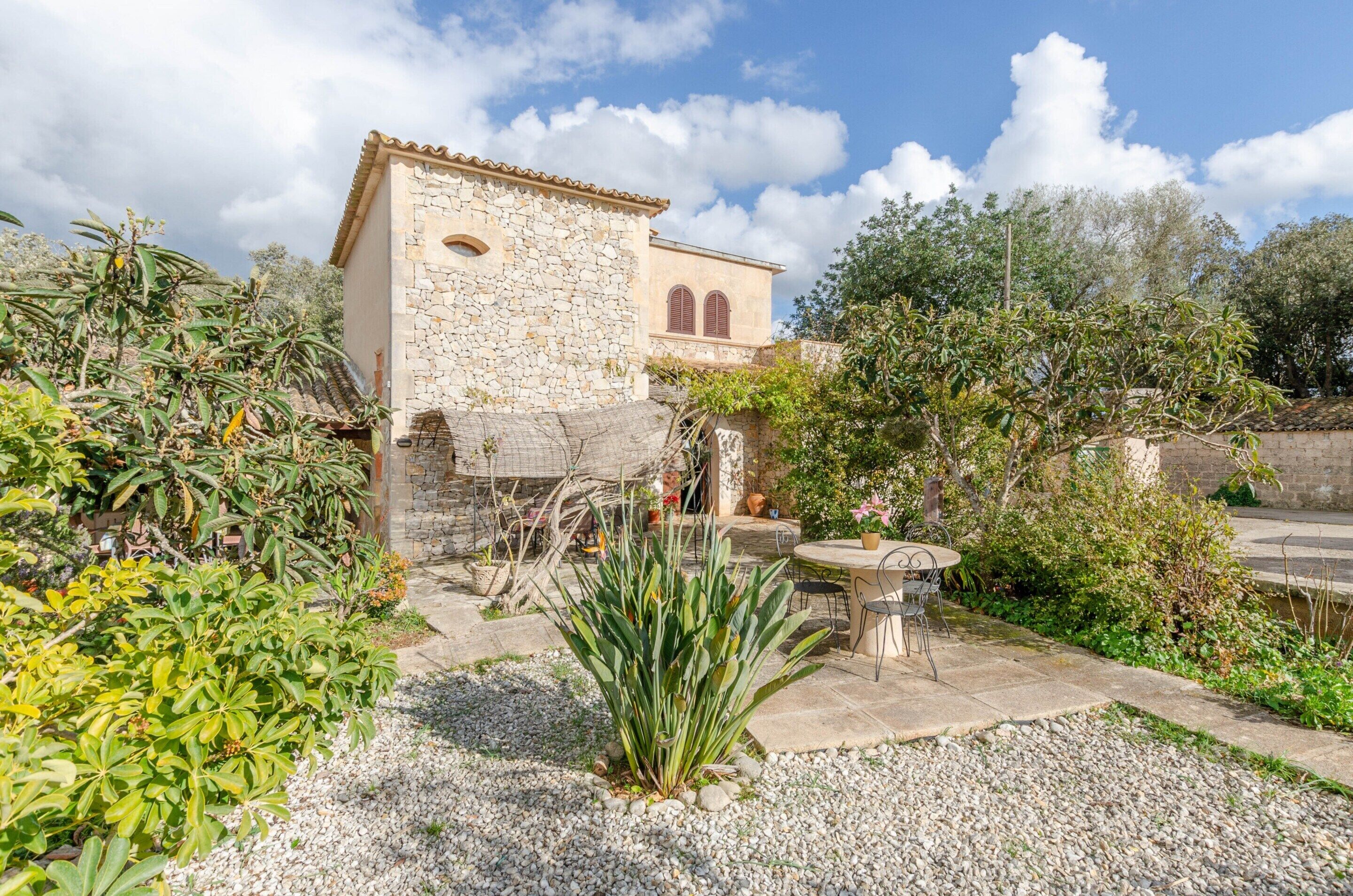 Villa | Exterior