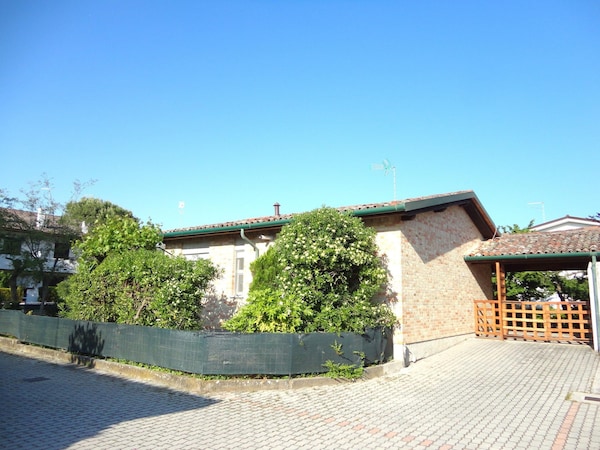 Villa In Caorle Near Spiaggia Tartaruga - Caorle