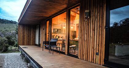 Fully Equipped Cabin in Patagonia for Trekking, Fishing and Climbing Lovers