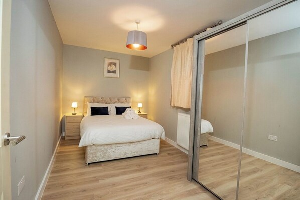2 bedrooms, iron/ironing board, free WiFi, bed sheets