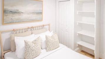 3 bedrooms, iron/ironing board, travel cot, WiFi