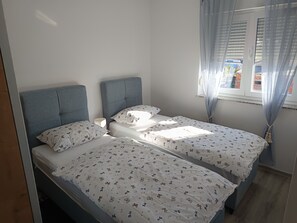 2 Schlafzimmer, Bügeleisen/Bügelbrett, Internetzugang, Bettwäsche