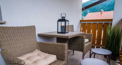 Luce Hilltop Cozy Apartment - Two Bedroom Apartment