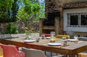 Villa | Outdoor dining - Great Villa With View (Felanitx)