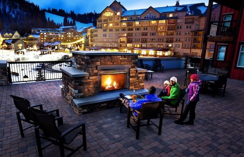 Unbeatable Location: At the Gondola & Winter Park Village