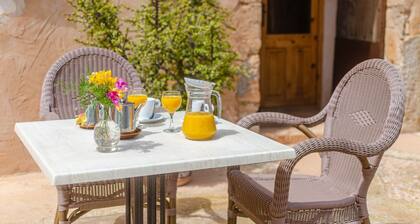 Farmstay in Campos With Terrace