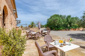 Villa | Restauration en plein air