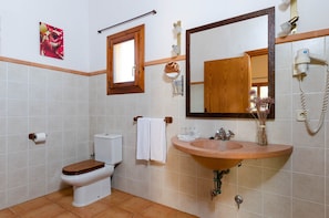 Villa | Salle de bain | Séchoir à cheveux