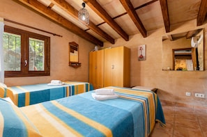 Villa | 2 bedrooms, individually furnished, iron/ironing board - Villa in Serene Location (Inca)