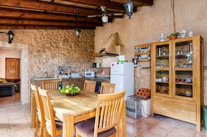 Villa | Restaurantes