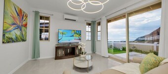 Spectacular Oceanview Cottage