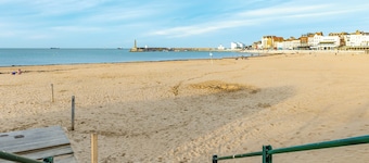 Beach Oasis Cottage - UK48530