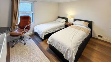 2 bedrooms, free WiFi, bed sheets