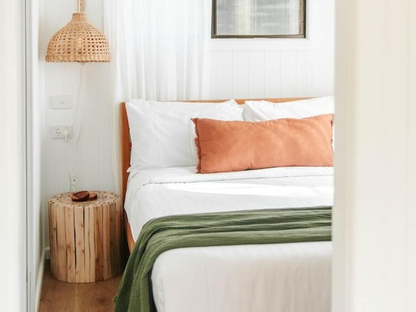 1 bedroom, WiFi (free), bed sheets