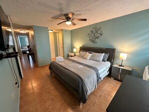 3 bedrooms, iron/ironing board, WiFi, bed sheets