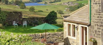 2 bedroom accommodation in Keighley
