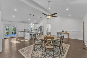 Dining - Remodeled 3,000 sf 3-bedroom smart home in Durham. Quick to RDU & Downtown  (Durham)